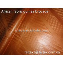 Afrikanisches Kleidungsgewebe Goldfarbe Polyester Jacquard Guinea Brokat Damast Bazin Riche billig Großhandel neue Ankunft Lager